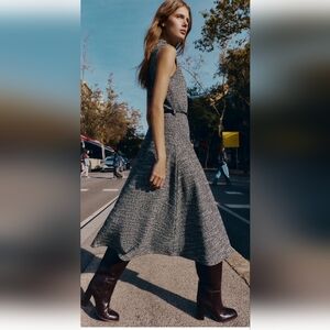 Zara TEXTURED BELTED DRESS (S)